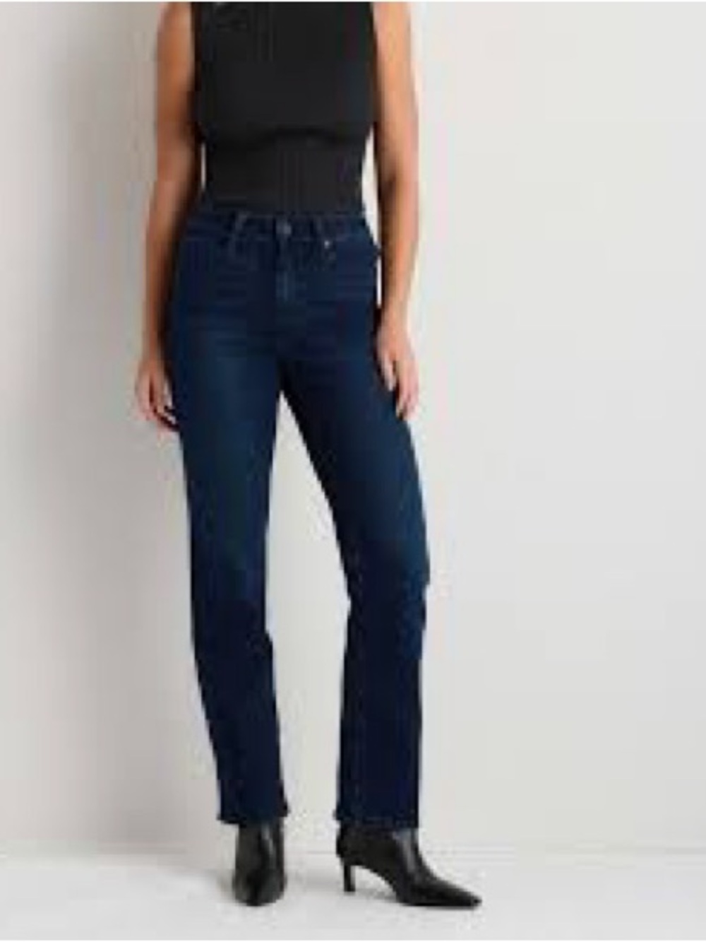 QUINCE Bella Stretch Straight Jeans